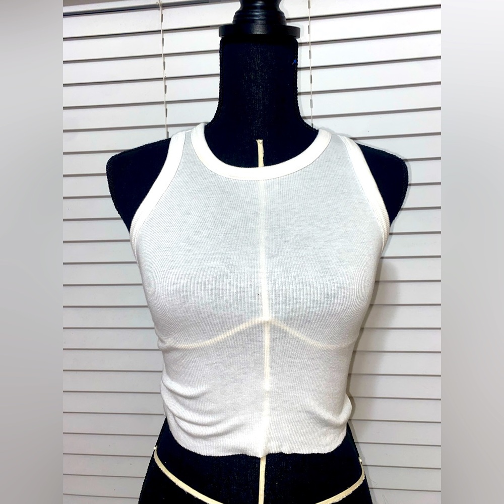 White tank size S